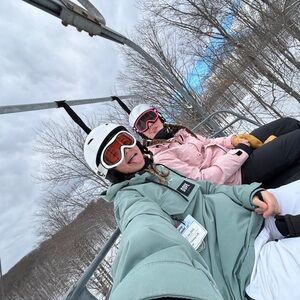 Meet your Posher, Bella